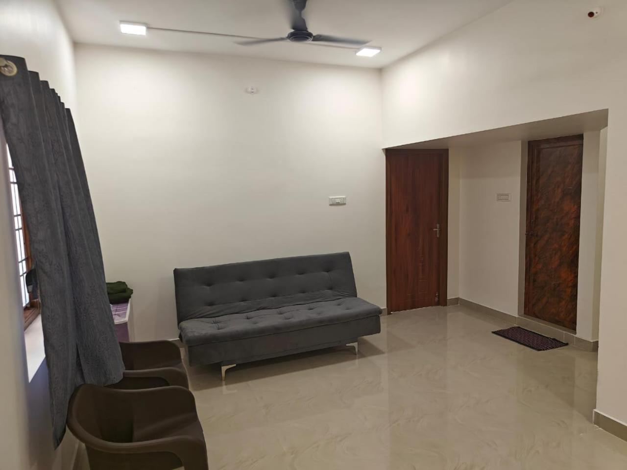 Thirunallar Heaven Homes Tirunallar Экстерьер фото