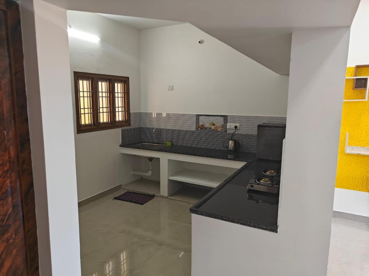 Thirunallar Heaven Homes Tirunallar Экстерьер фото
